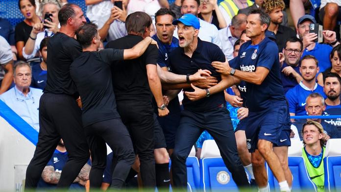 Divoké londýnské derby skončilo remízou! Tuchel s Contem se málem porvali