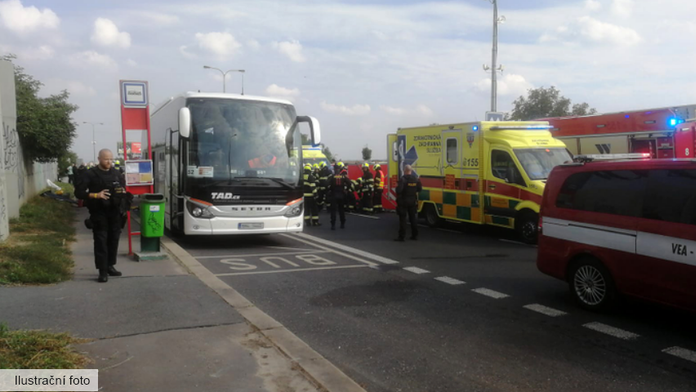 Tragická nehoda v Ratiboři: Muž vešel přímo před autobus, srážku nepřežil