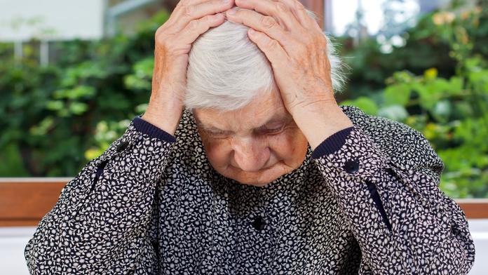 Nudná práce? Ve stáří hrozí vážnější zdravotní problémy, tvrdí studie