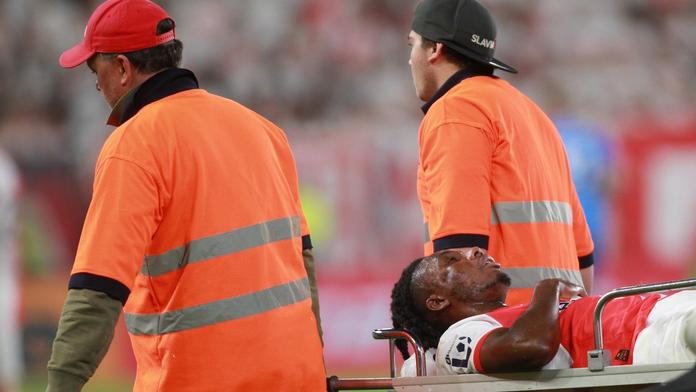 Velká  ztráta pro Slavii. Ogbu si zlomil jařmový oblouk, musí na operaci
