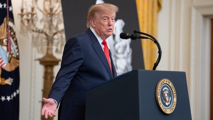 Trump se dohodl s Putinem na dodávkách nafty. USA už udělily výjimku ze sankcí