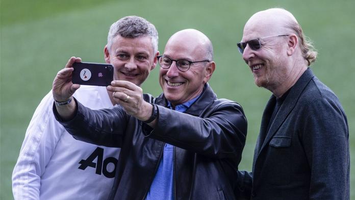 Osvobození pro fanoušky United? Vlastníci prý jednají o prodeji klubu