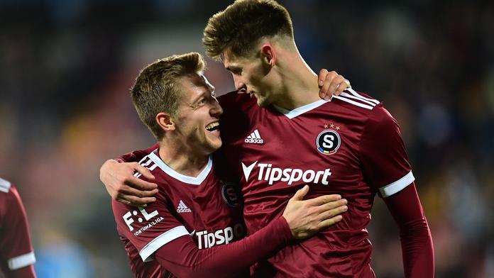 Sparta si spravila chuť a přejela Baník, Jablonec se topí v sestupových vodách