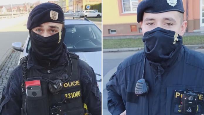 Neměl roušku, zastavila ho hlídka. Muž policisty pořádně zaskočil! VIDEO
