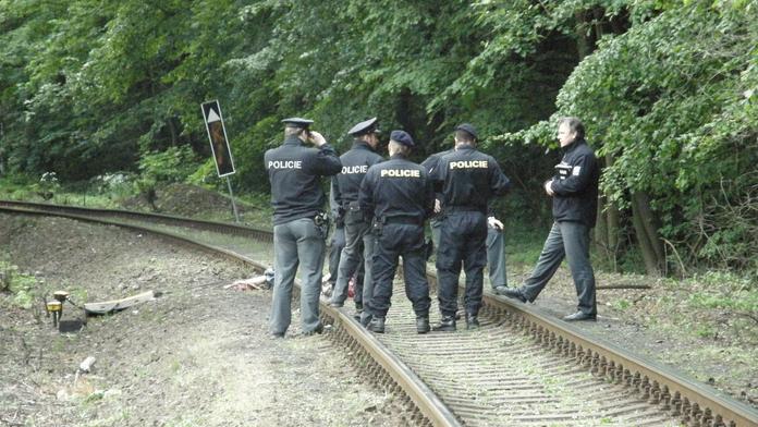 SMRT NA KOLEJÍCH: Vlak zabil ženu!