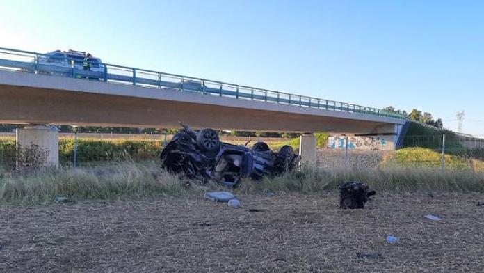 Záhadná nehoda na jihu Čech. Řidičku našli mrtvou ve zdemolovaném autě