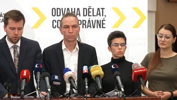 Piráti na tiskové konferenci, 24. 9. 2024