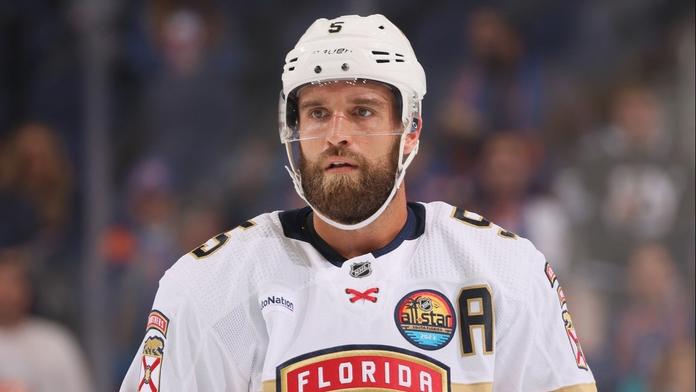 Velká rána pro Floridu. Panthers bude dlouho chybět hvězdný bek