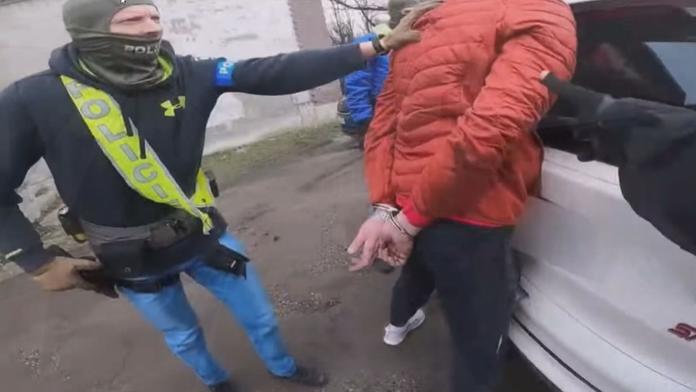 Zatčení údajných výrobců drog