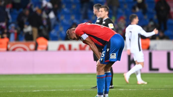 Spartu spasil v Ostravě Panák. Plzeň schytala doma krutý debakl