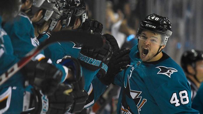 Hertl ukázal něco neskutečného! Celá NHL žasne nad jeho gólem