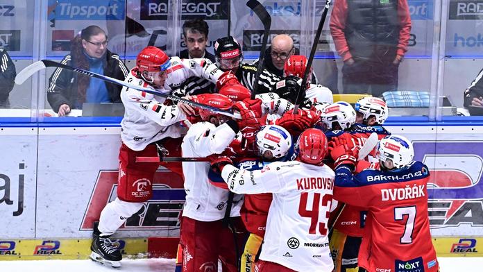 Divoký závěr extraligového finále má dohru. Padly pokuty i podmínka
