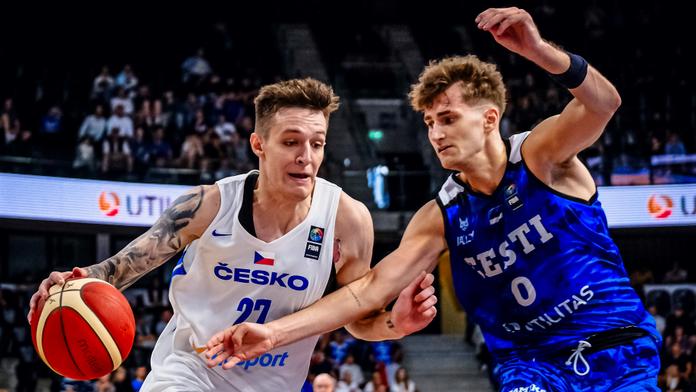 Čeští basketbalisté začali předkvalifikaci OH výhrou. Srazili domácí Estonce