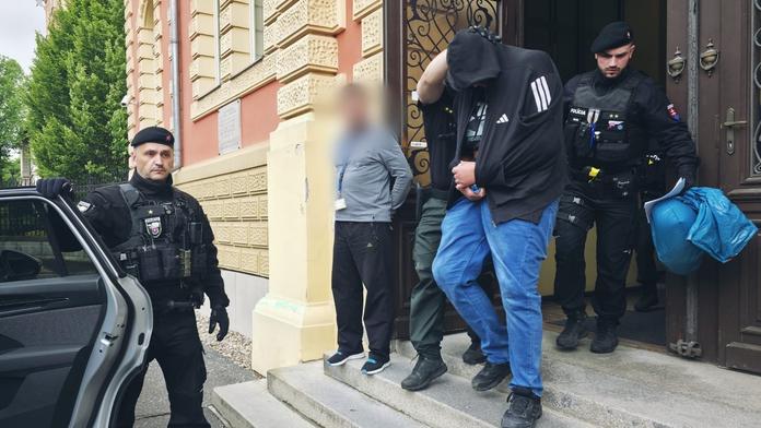 Zadržení 37letého muže podezřelého ze spáchání násilné trestné činnosti