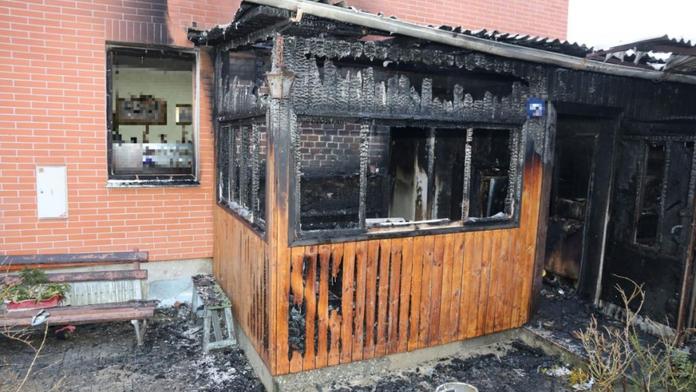 Stařenky si v mrazech přitápěly. Skončily na ulici jen v pyžamech!