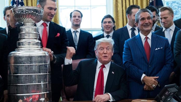 Prezident Trump přivítal Ovečkina, tři hvězdy ale setkání odmítly!