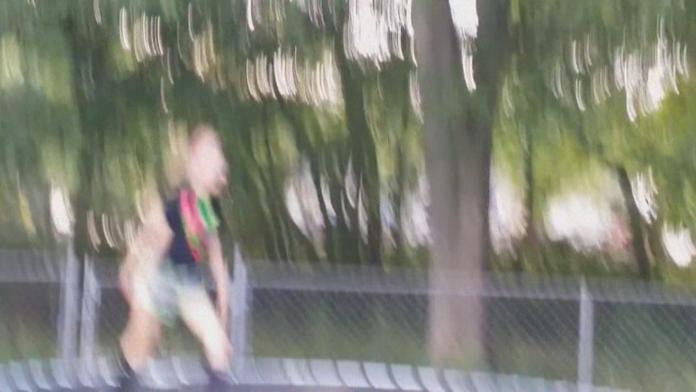 Schovejte se před sluncem do stínu zahradního nábytku