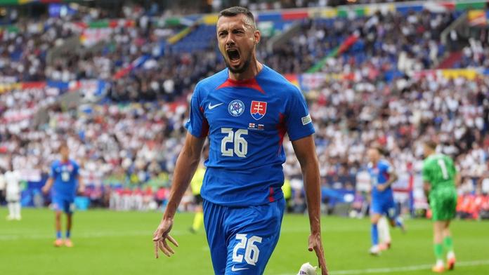 Podraz na Schicka? UEFA před finále mění pravidla, radovat se může i slávista