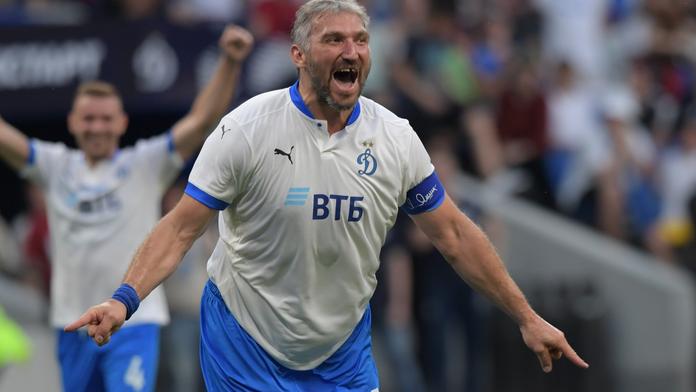 Ovečkin zazářil jako fotbalista, v přípravě skóroval za Dynamo Moskva