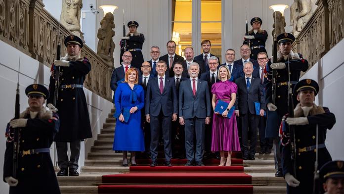 Nová vláda může být pro Česko zkouškou demokracie, tvrdí zahraniční média