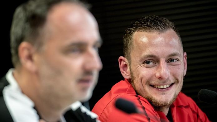 Coufal se těší na životní zápas, hvězdy Chelsea se skvěle bavily