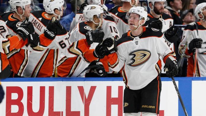 Velká výměna v NHL! Ondřej Kaše posílí české parťáky v Bostonu