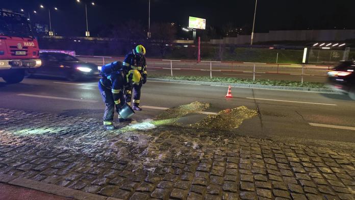 Rozlitá kyselina v Praze