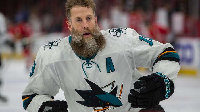 Hertlův spoluhráč přišel o svou obří chloubu! Hvězdu Sharks nepoznáte
