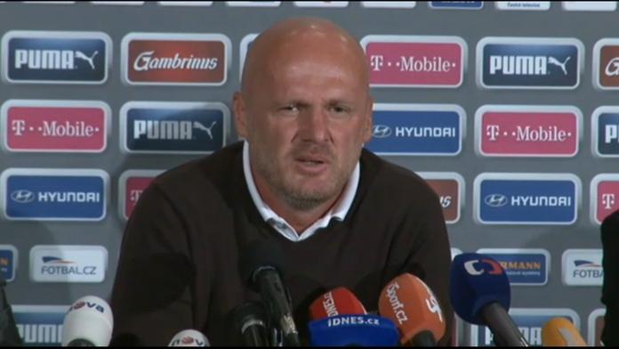 Fotbalový národ je rád, že končím, řekl Bílek. Měl prý být otevřenější