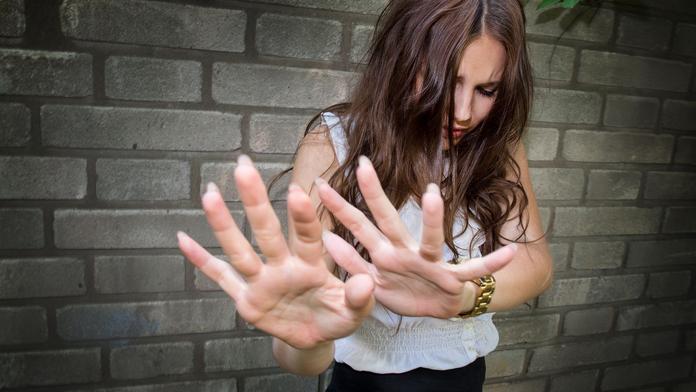 Horor na diskotéce! Mladík (20) znásilnil šestnáctiletou dívku