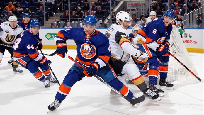 Vegas ve fantastické přestřelce porazilo Islanders, Reichel si odbyl premiéru v NHL