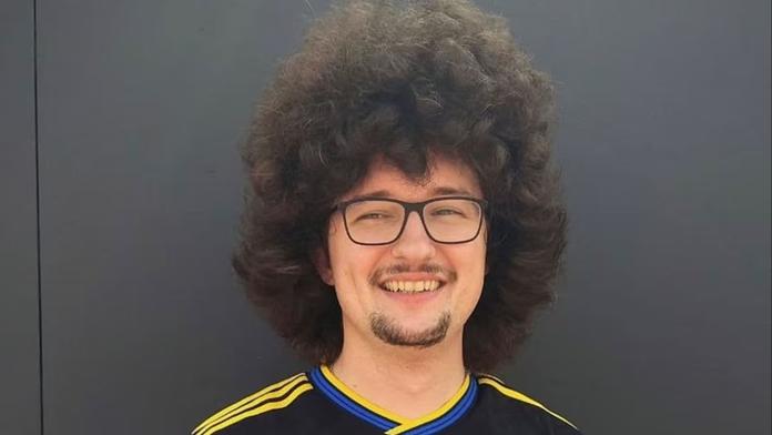 Miliony na účtu, charita a šílenost na streamu. Příběh nejznámějšího fanouška nekončí