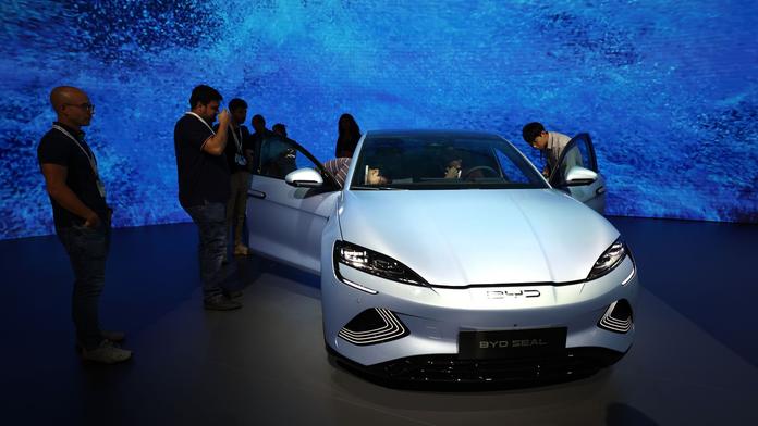 Boj o elektromobily v Evropě vrcholí. Německo teď s Čínou jasně prohrává