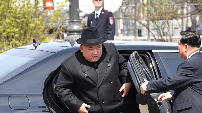 Kim Čong-un měl nehodu, se svým teréňákem skončil v rýžovém poli