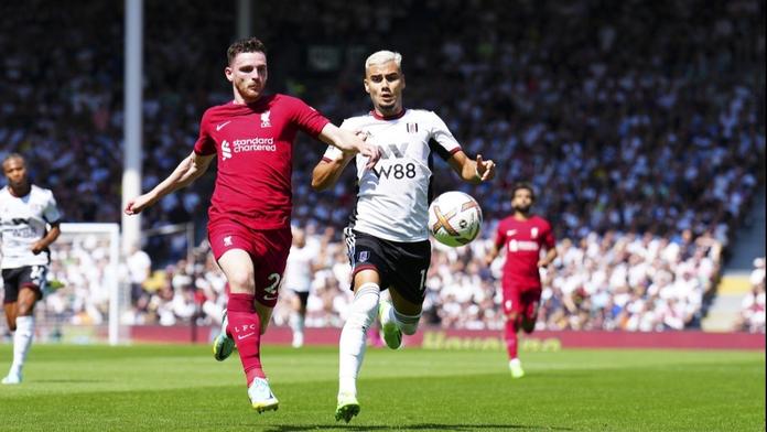 Liverpool ztratil na půdě nováčka, do čela ligy se dostal Tottenham