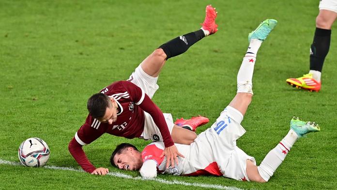 Slavia titul v MOL Cupu neobhájí, pohárové derby patřilo Spartě