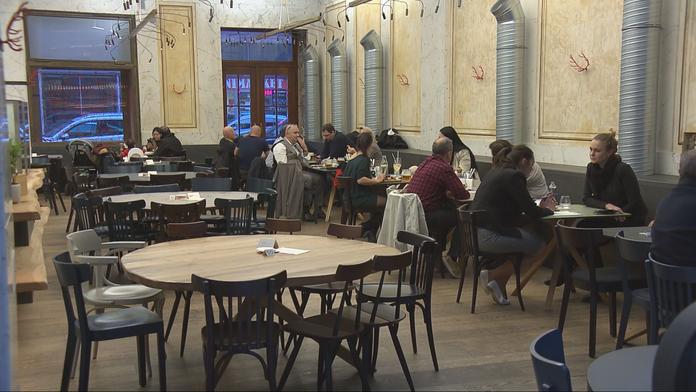 PŘEHLED: Omezené oslavy kvůli covidu. Na silvestra platí speciální opatření
