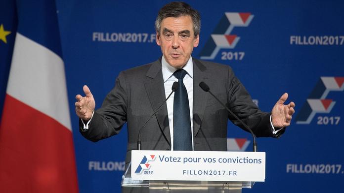 Francouzský kandidát na prezidenta má další problém