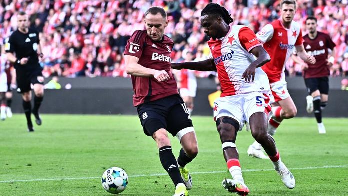 Scénáře v boji o titul: Sparta živí naději, kontumace rivala hodně pomůže