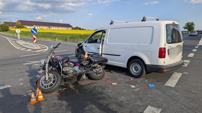 Mimořádně tragický pátek na silnicích. Pět obětí, dvě z nich na motorce