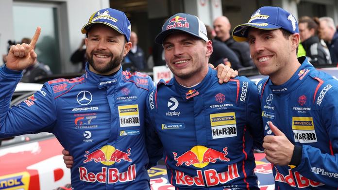 Po triumfu přišel šok. Verstappen ovládl závod, ale o výhru nakonec přišel