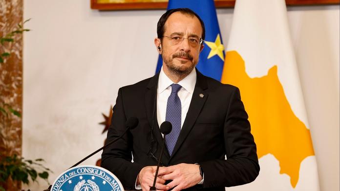 Kypr zvažuje vstup do NATO. Požádali bychom už zítra, řekl prezident