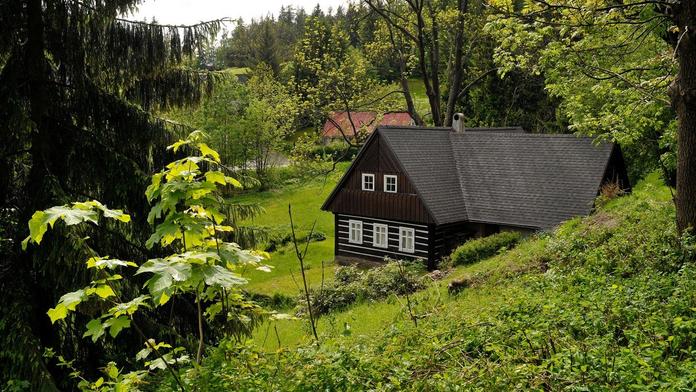 Chaty a chalupy: Jak se nenechat napálit při jejich koupi? TIPY