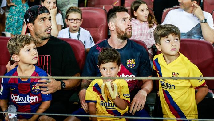 Messiho syn slavil gól soupeře, Suárezova reakce je všeříkající!