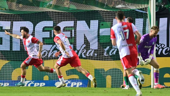 Selhání Drchala a efektivita Slavie. Vršovické derby v Ďolíčku zvládli sešívaní