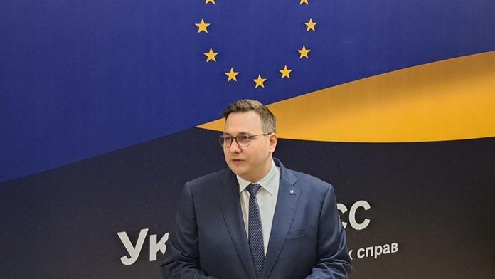 Ministr zahraničí na schůzce v Kyjevě