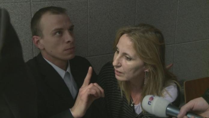 PŘELOMOVÝ ROZSUDEK: Grázl vybrzdil autobus a dělal si z lidí blázny. Dostal tři roky
