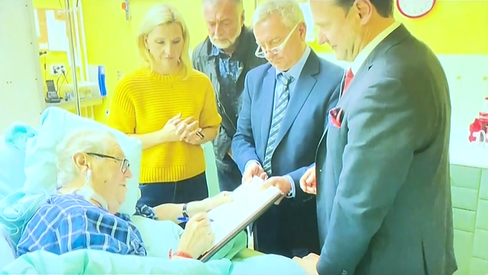 Pokuta pro Mynáře, Vondráčka a další! U Zemana v nemocnici neměli respirátor