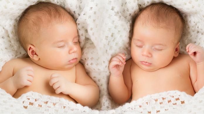 Je jí 23 let, má 21 svých dětí a plánuje další! Mamince pomáhá 16 pěstounek