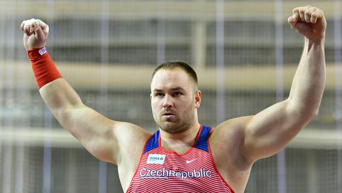 Fenomenální Staněk! Český koulař je halovým mistrem Evropy